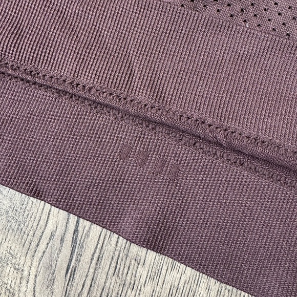 Lululemon Breeze By Long Sleeve- Cherry Cola- Size 10 - Picture 7 of 9